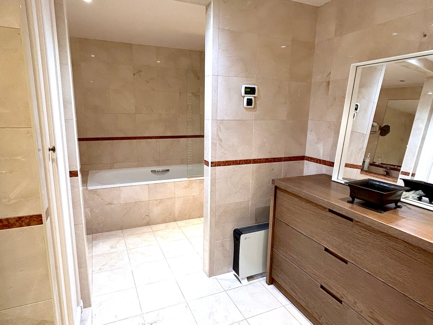 The Pierre Charron apartment