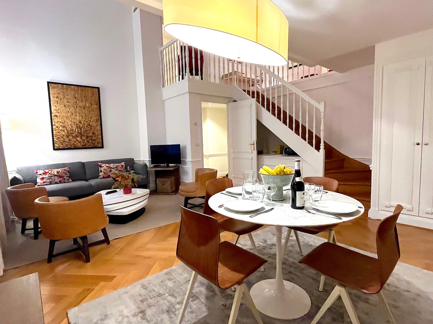 The Pierre Charron apartment