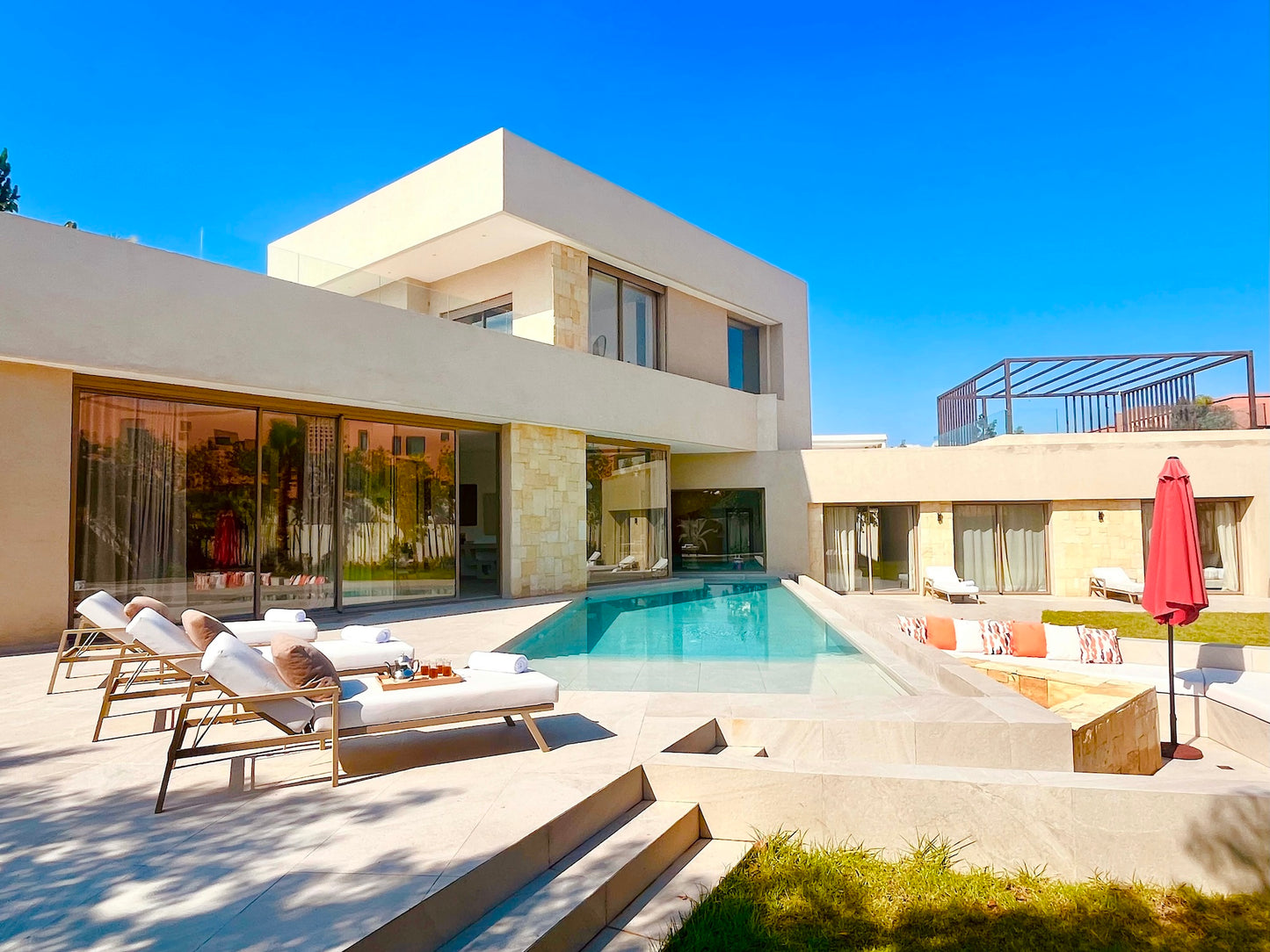 Villa Fay - 5 bedrooms - €1,100,000