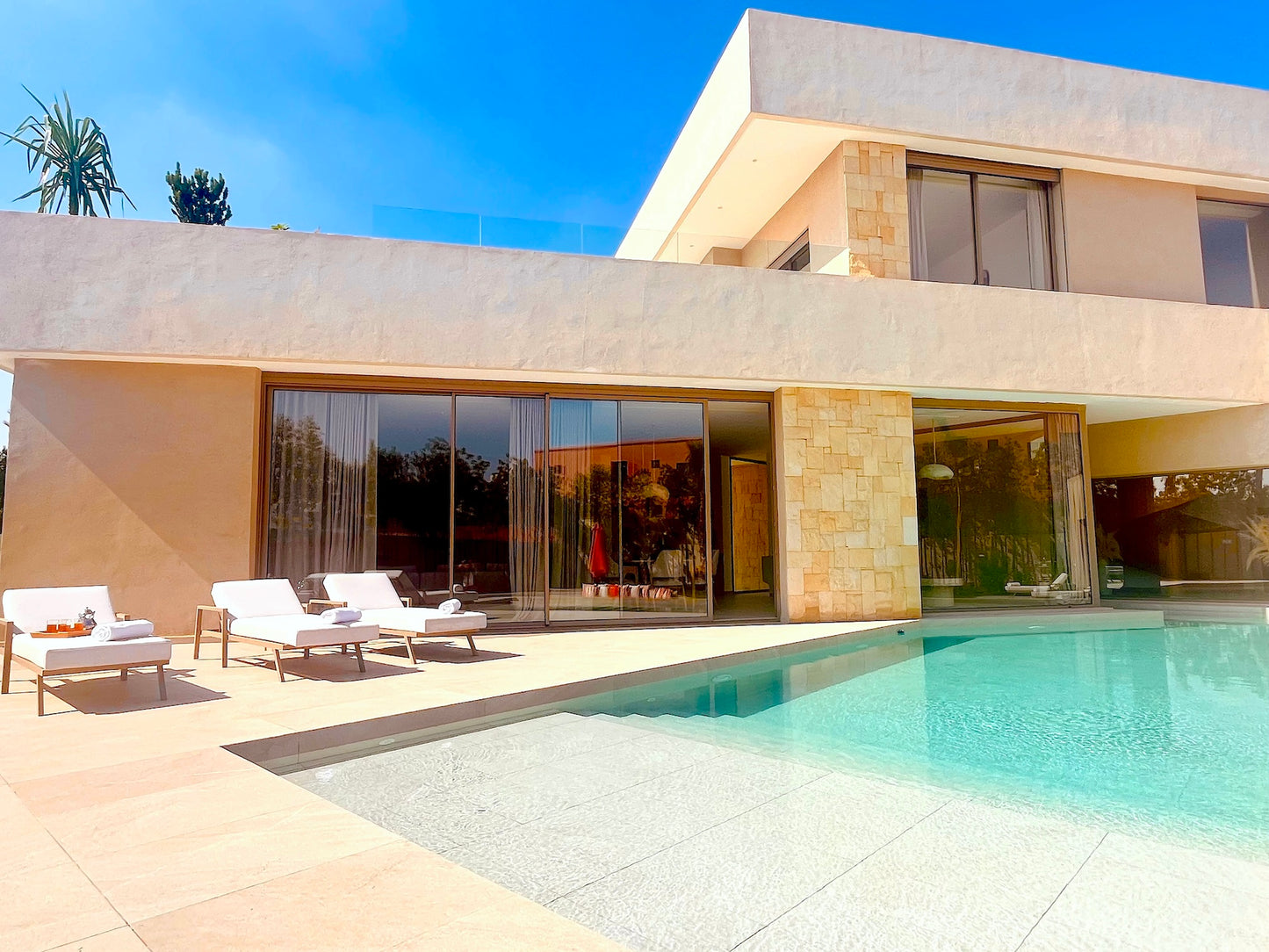 Villa Fay - 5 bedrooms - €1,100,000