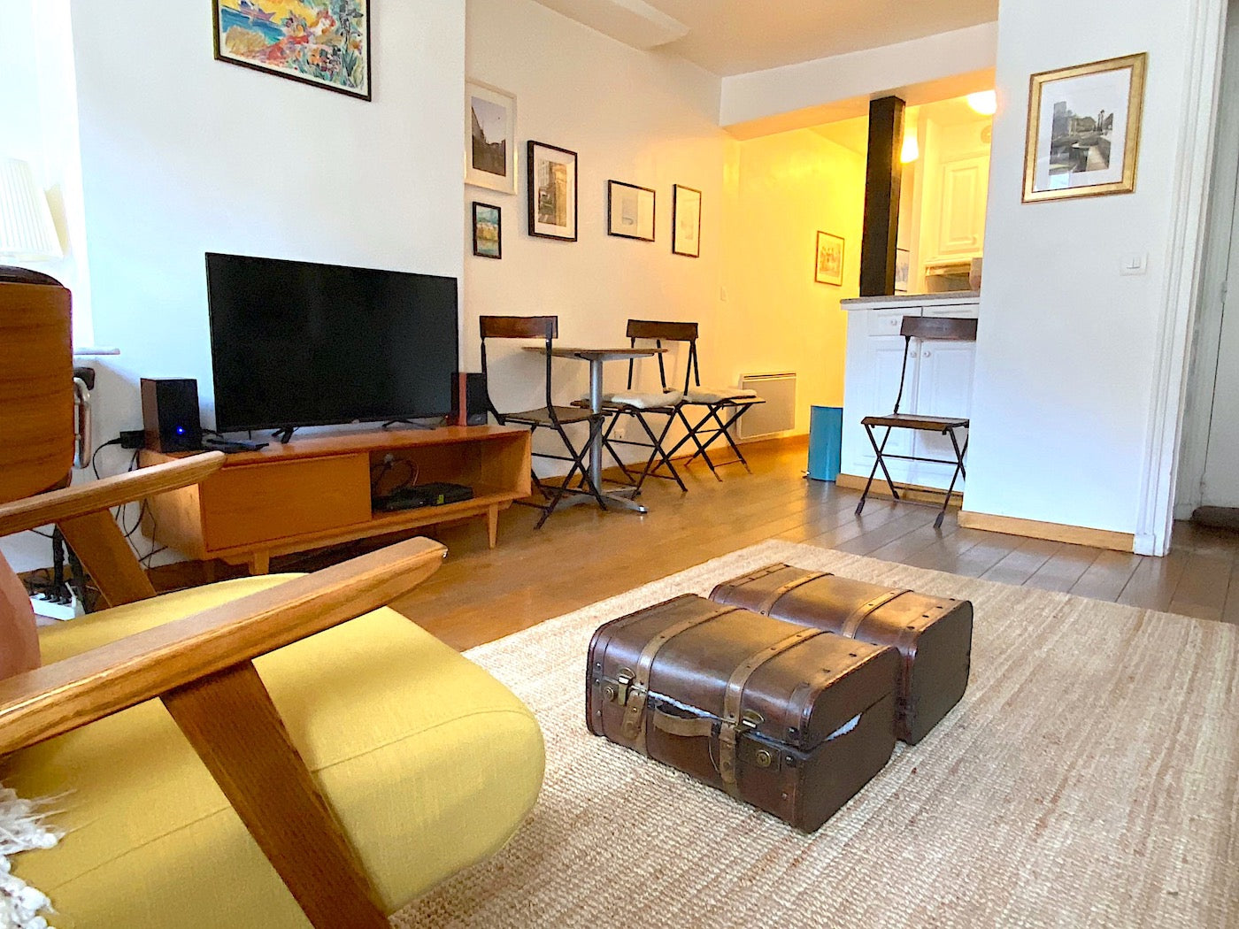 The Saint Eustache apartment