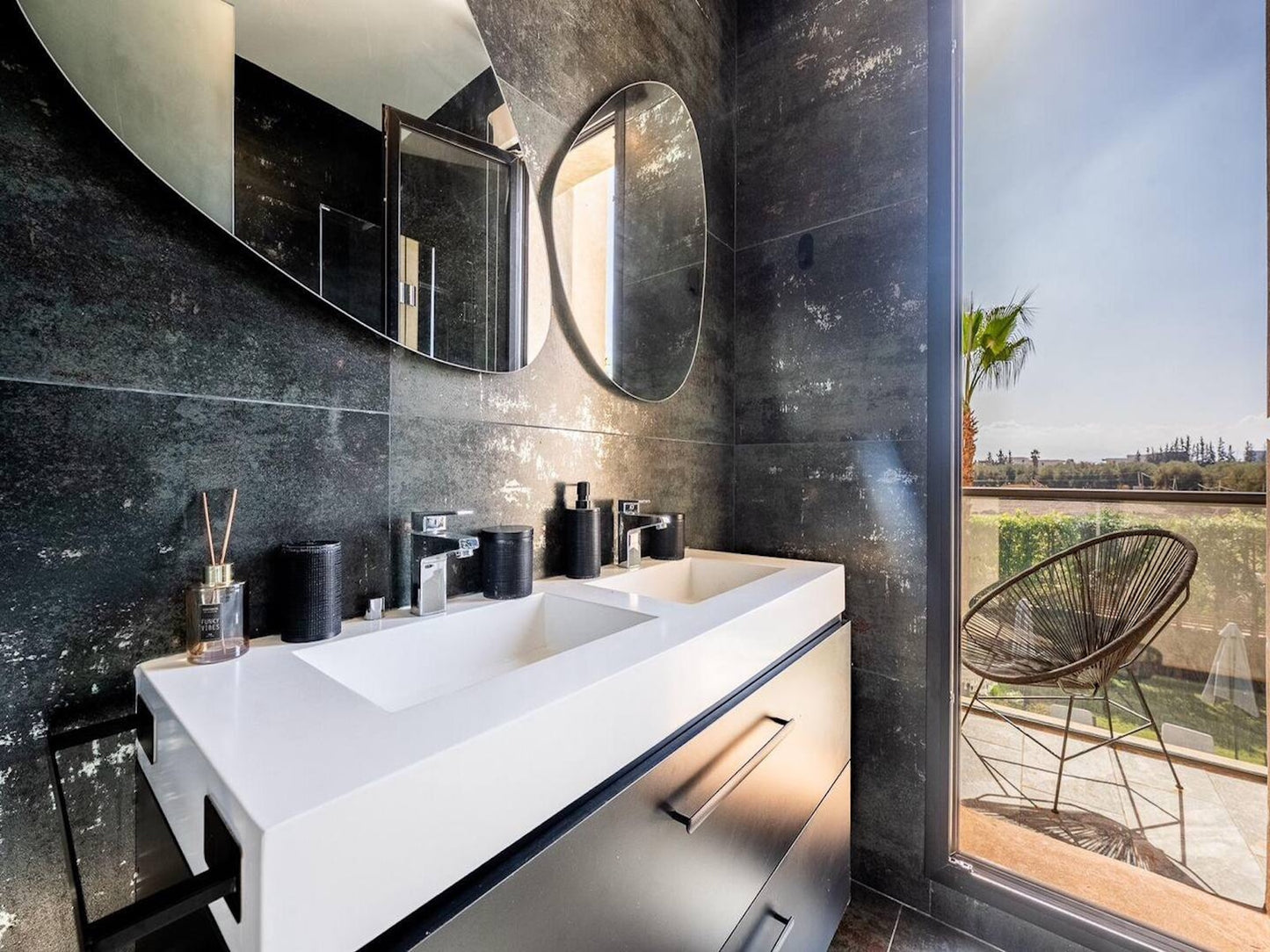 Palais Zahira + Palais Mahora