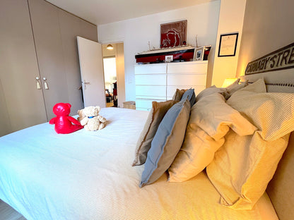 The Vavin apartment
