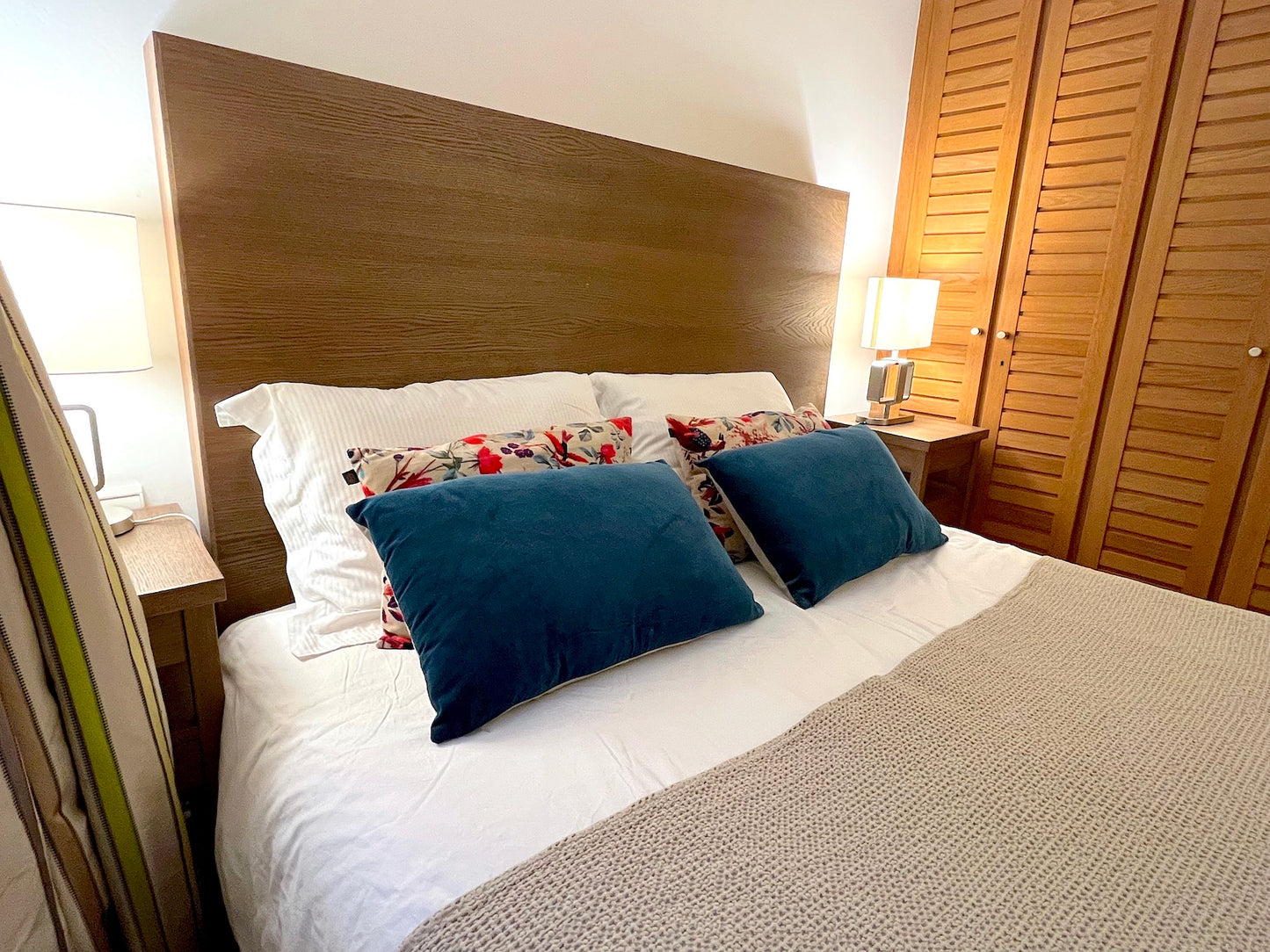 The Pierre Charron apartment