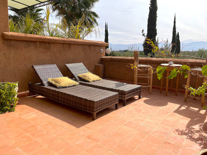 Debora Palace