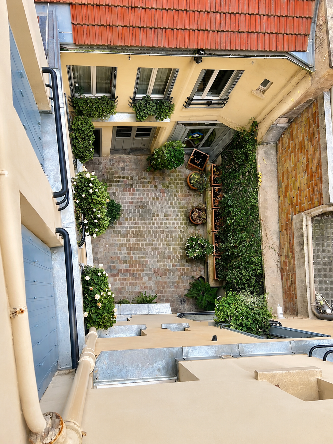 The Saint Eustache apartment