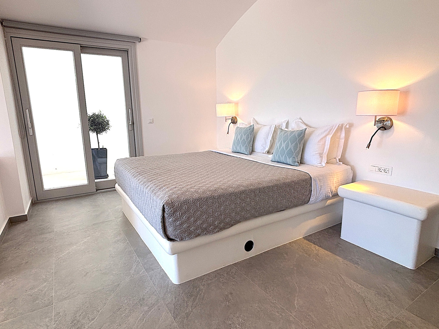 Villa Nira