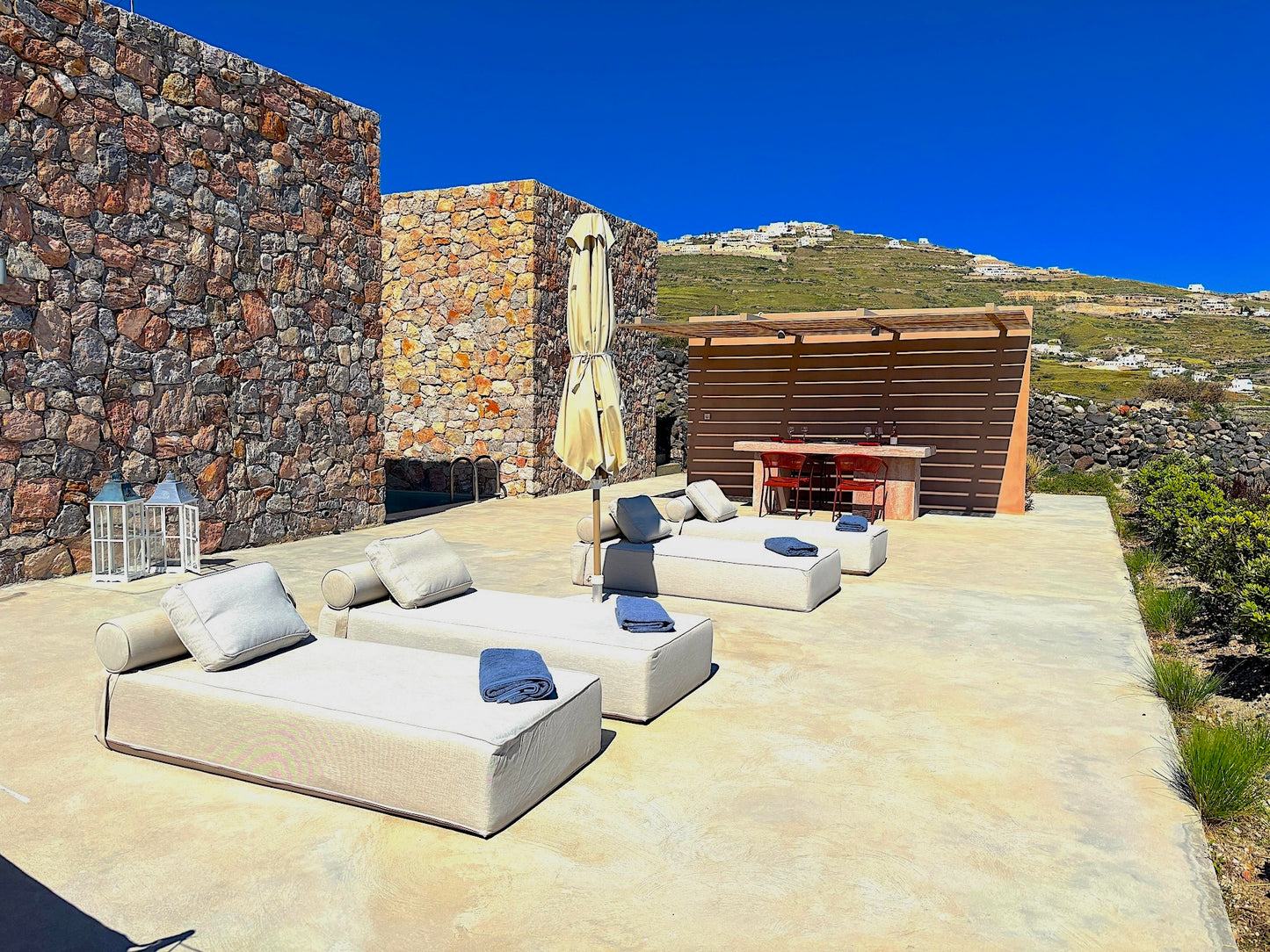 Villa Nira