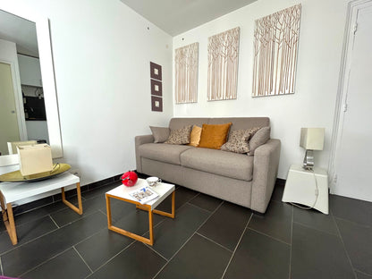 The Grenelle studio