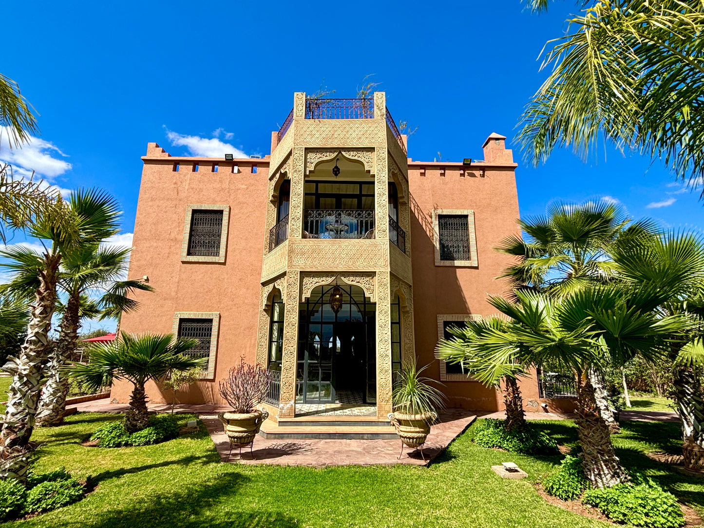 Rosa Palace