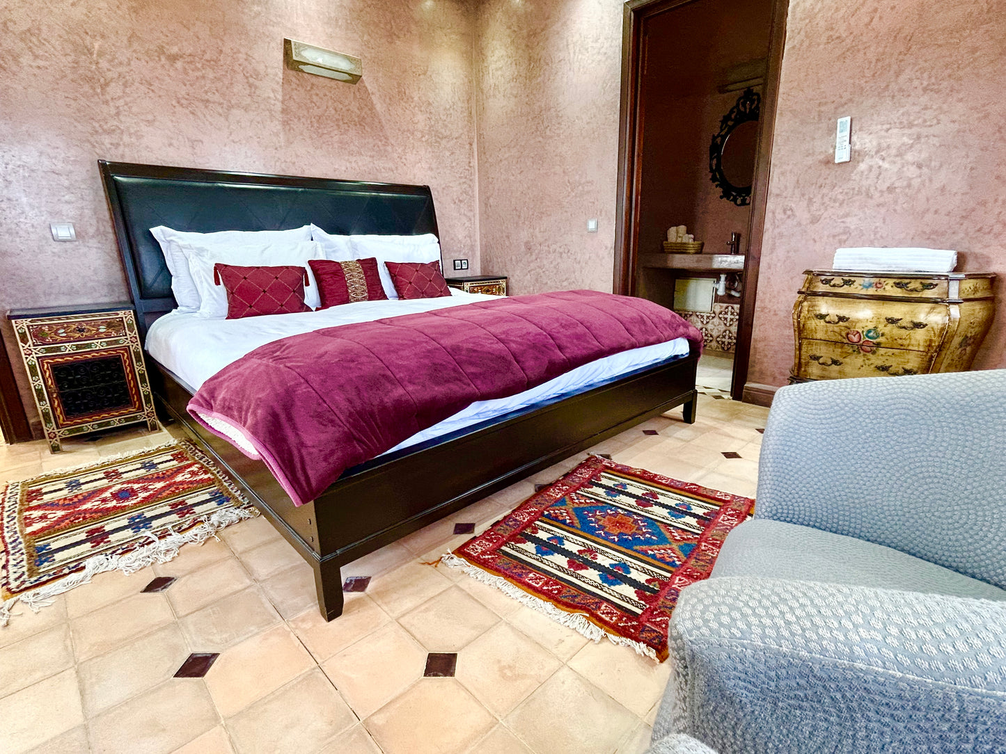 Rosa Palace