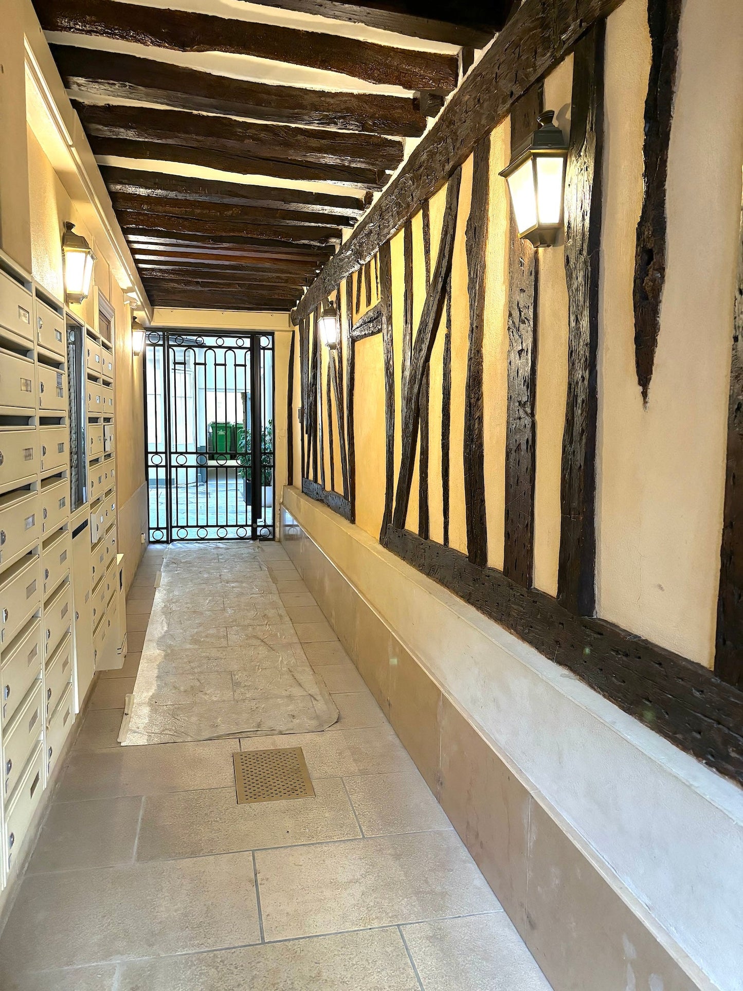 Appartement des Archives - The French Concierge
