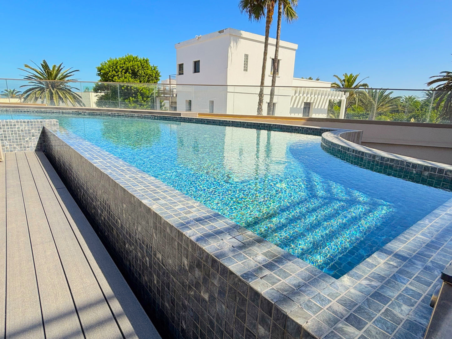 Casa Tina - The French Concierge