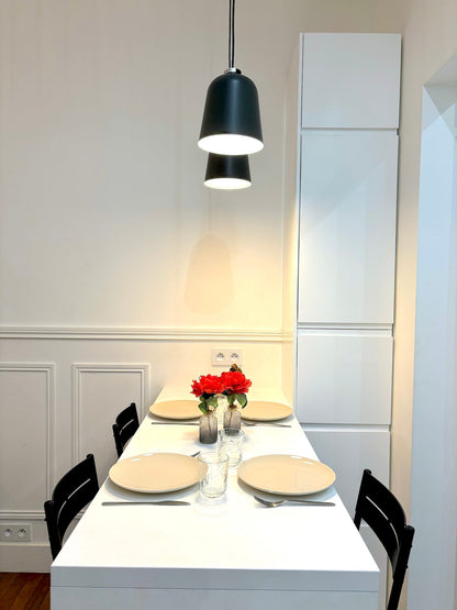 L'appartement Moliteuil - The French Concierge