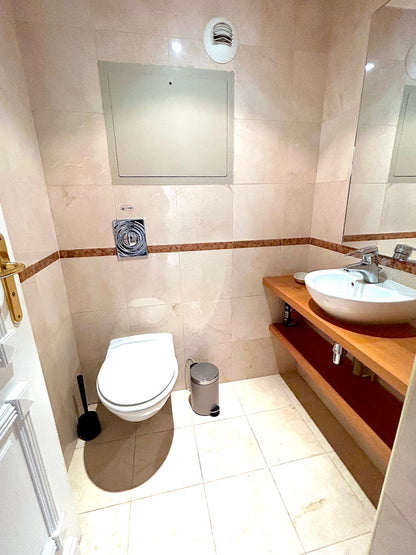 L'appartement Pierre Charron C - The French Concierge