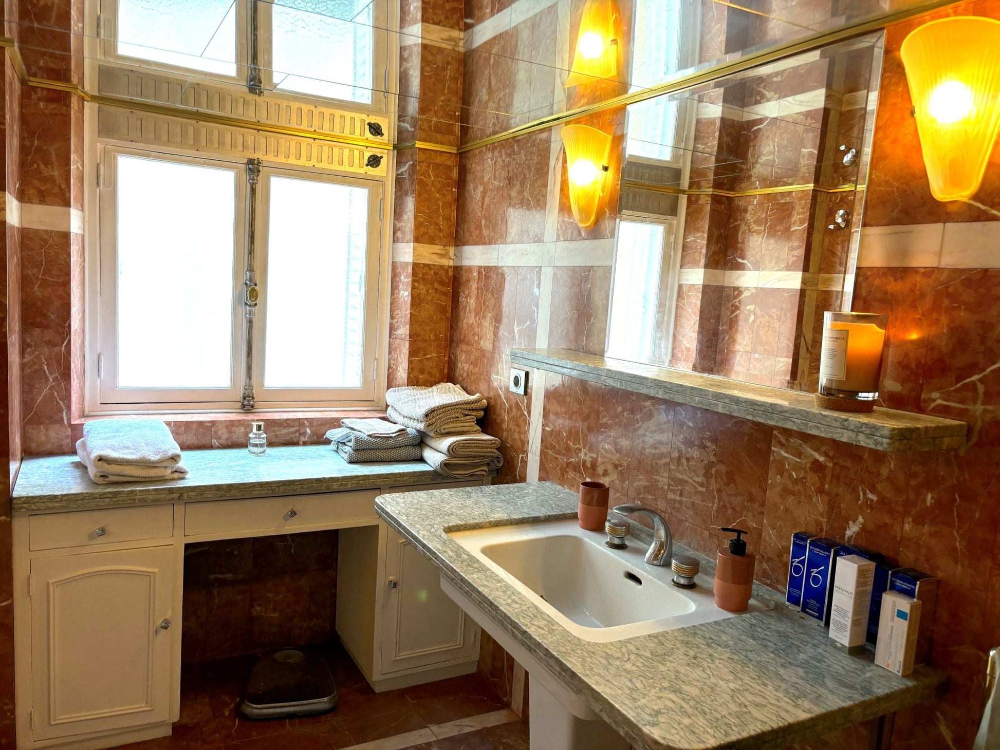 L'Appartement Vendome - The French Concierge