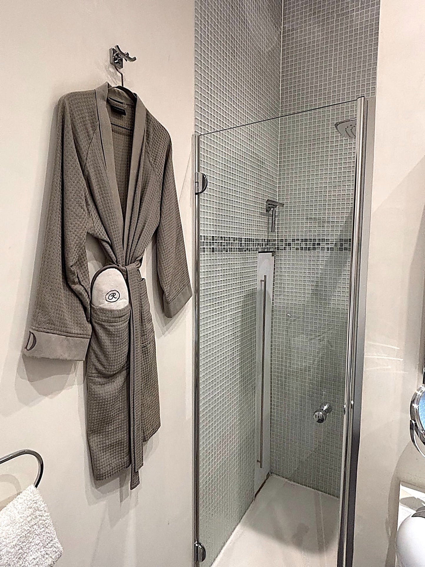 Le Loft Villehardouin - 1 095 000 € - The French Concierge