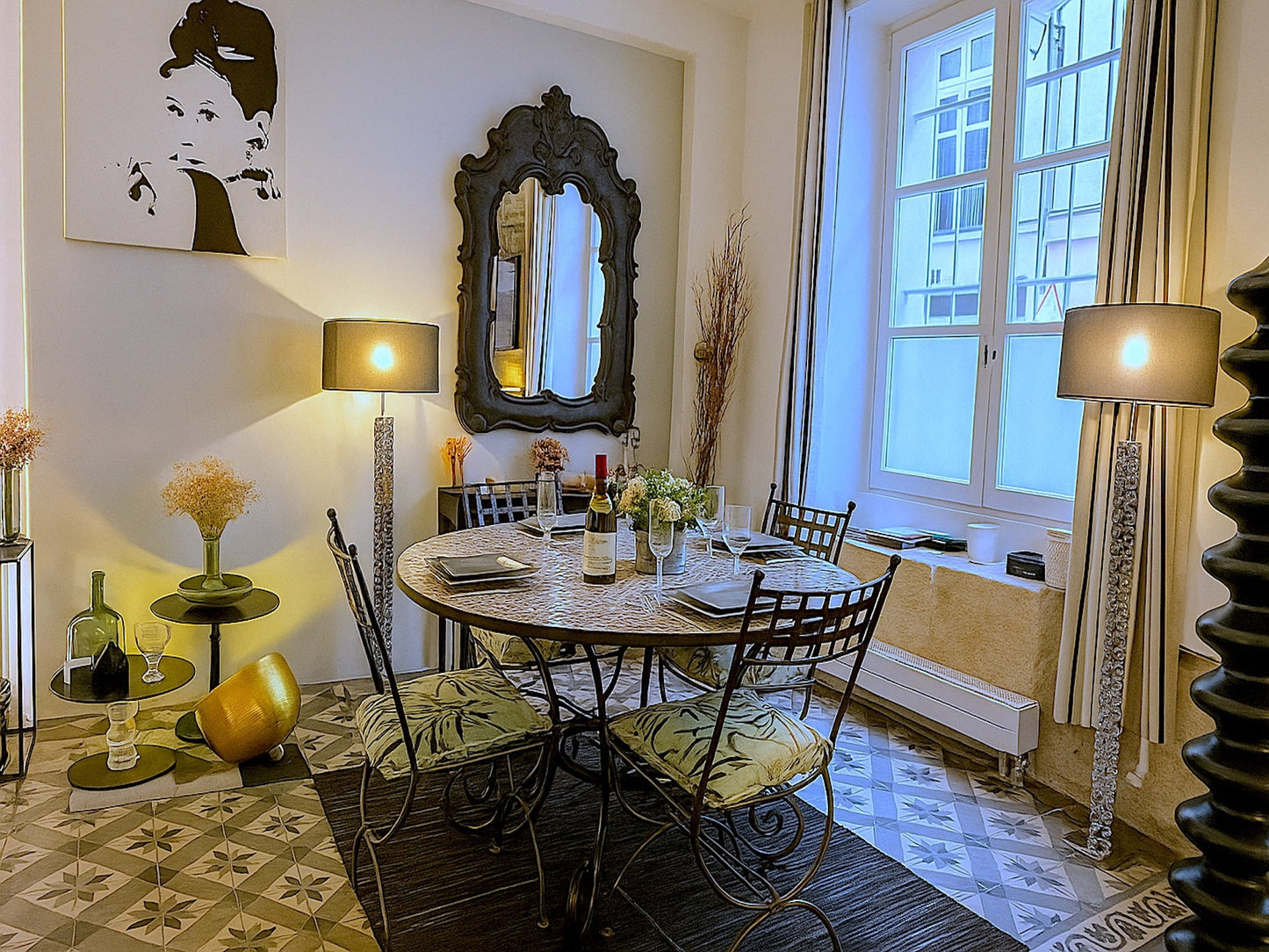 Le Loft Villehardouin - 1 095 000 € - The French Concierge