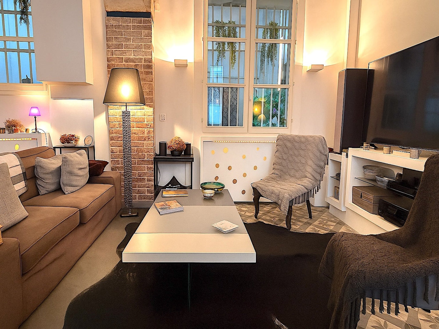 Le Loft Villehardouin - 1 095 000 € - The French Concierge