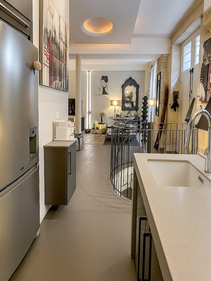 Le Loft Villehardouin - 1 095 000 € - The French Concierge