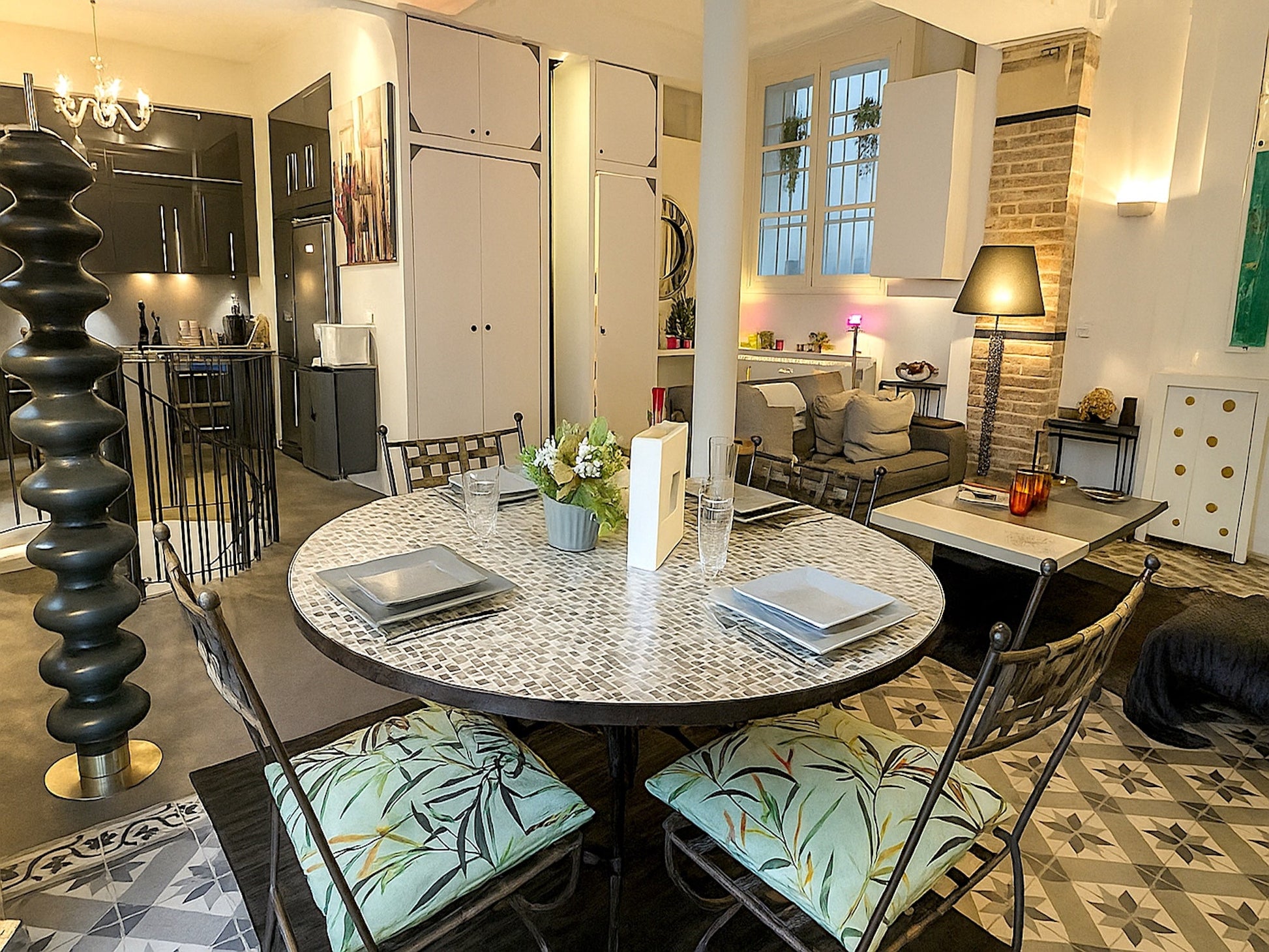 Le Loft Villehardouin - 1 095 000 € - The French Concierge