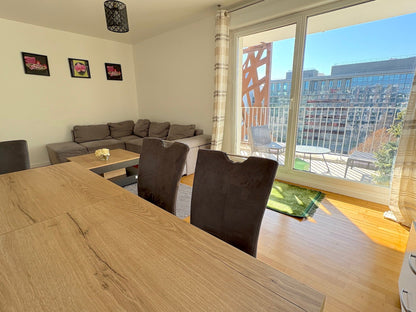 Le Penthouse Arche - The French Concierge