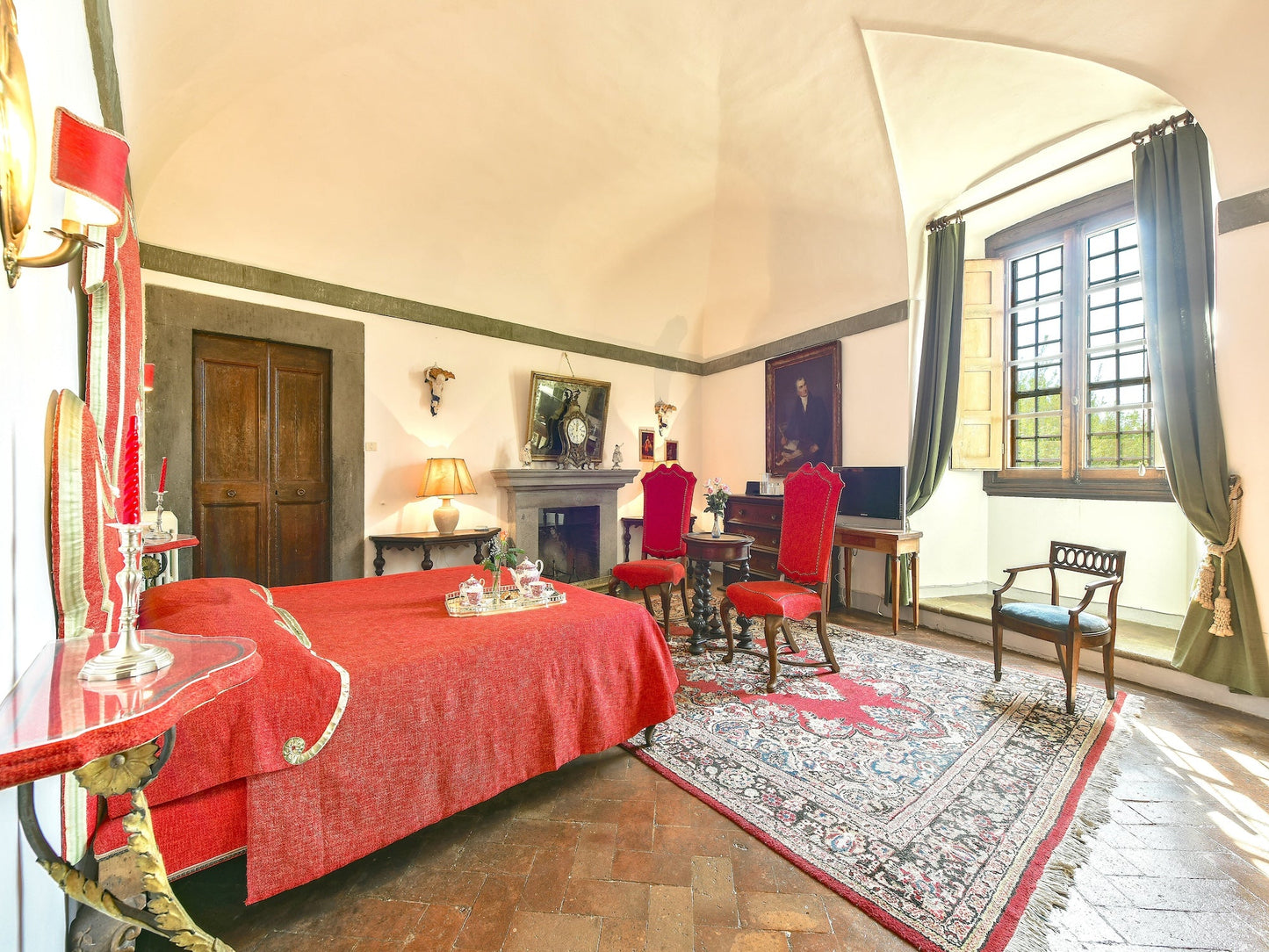 Montevettolini - Palazzo Vettolini - The French Concierge