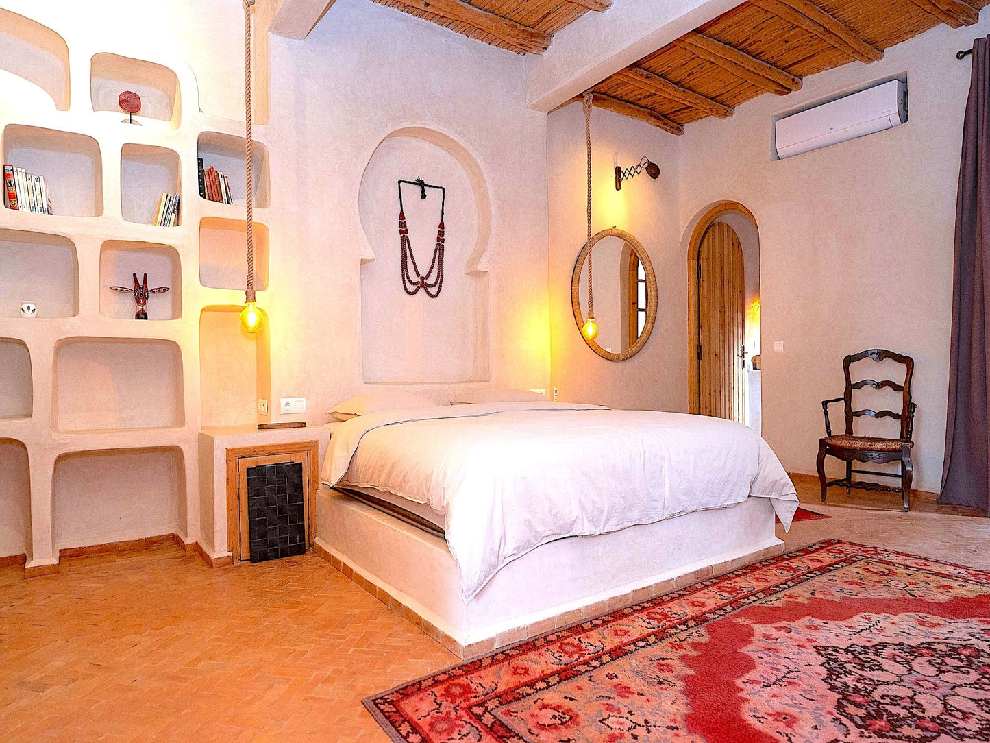 Palais Amon - The French Concierge