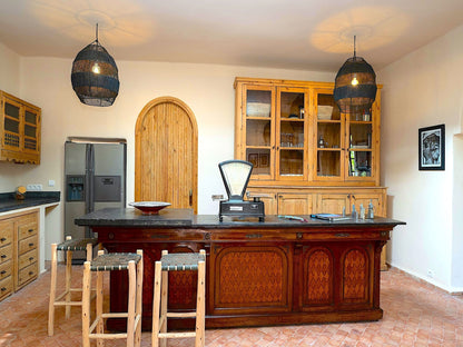 Palais Amon - The French Concierge
