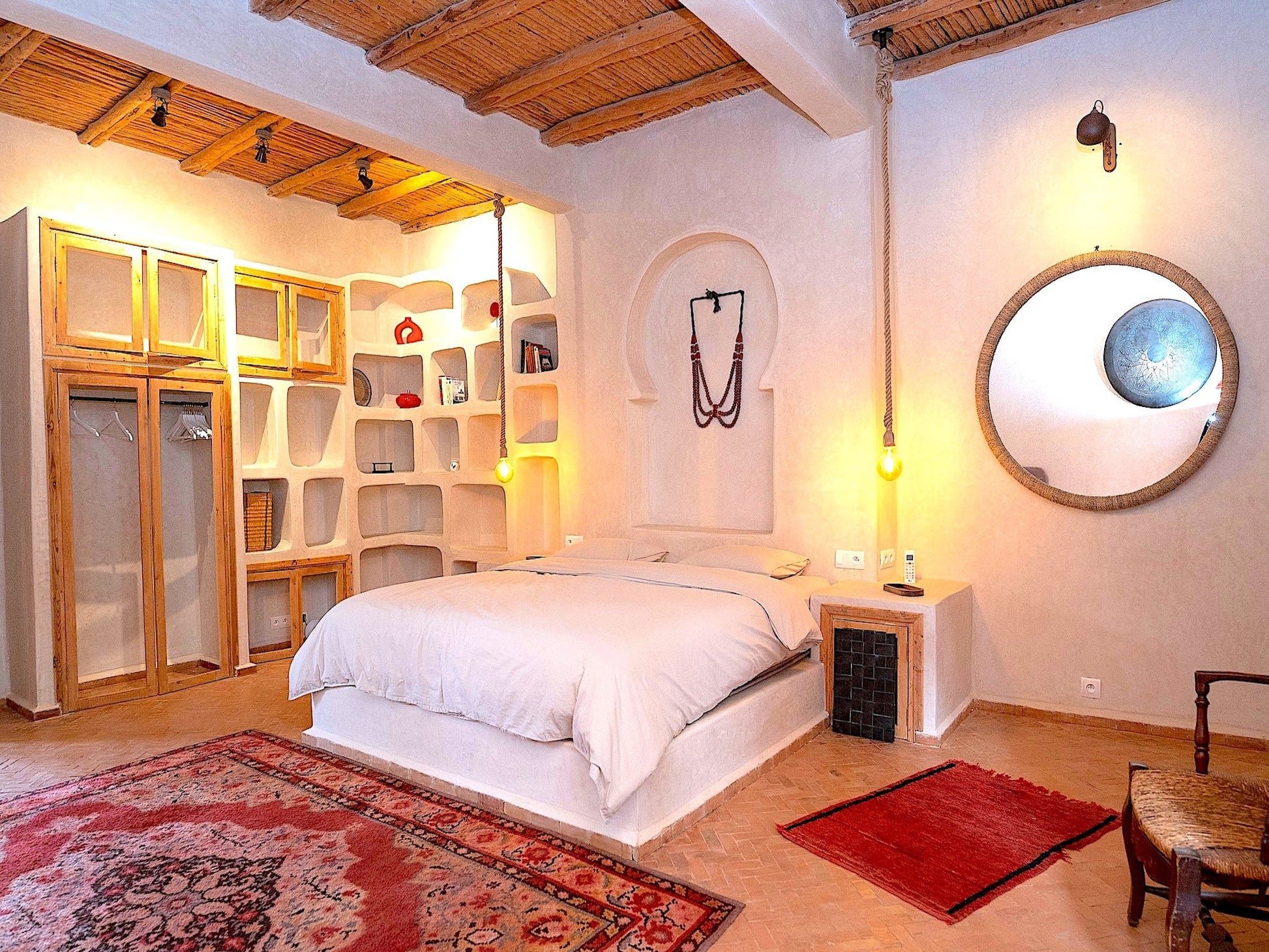 Palais Amon - The French Concierge