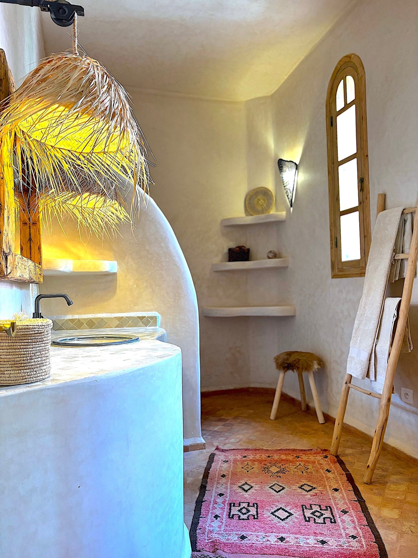 Palais Amon - The French Concierge