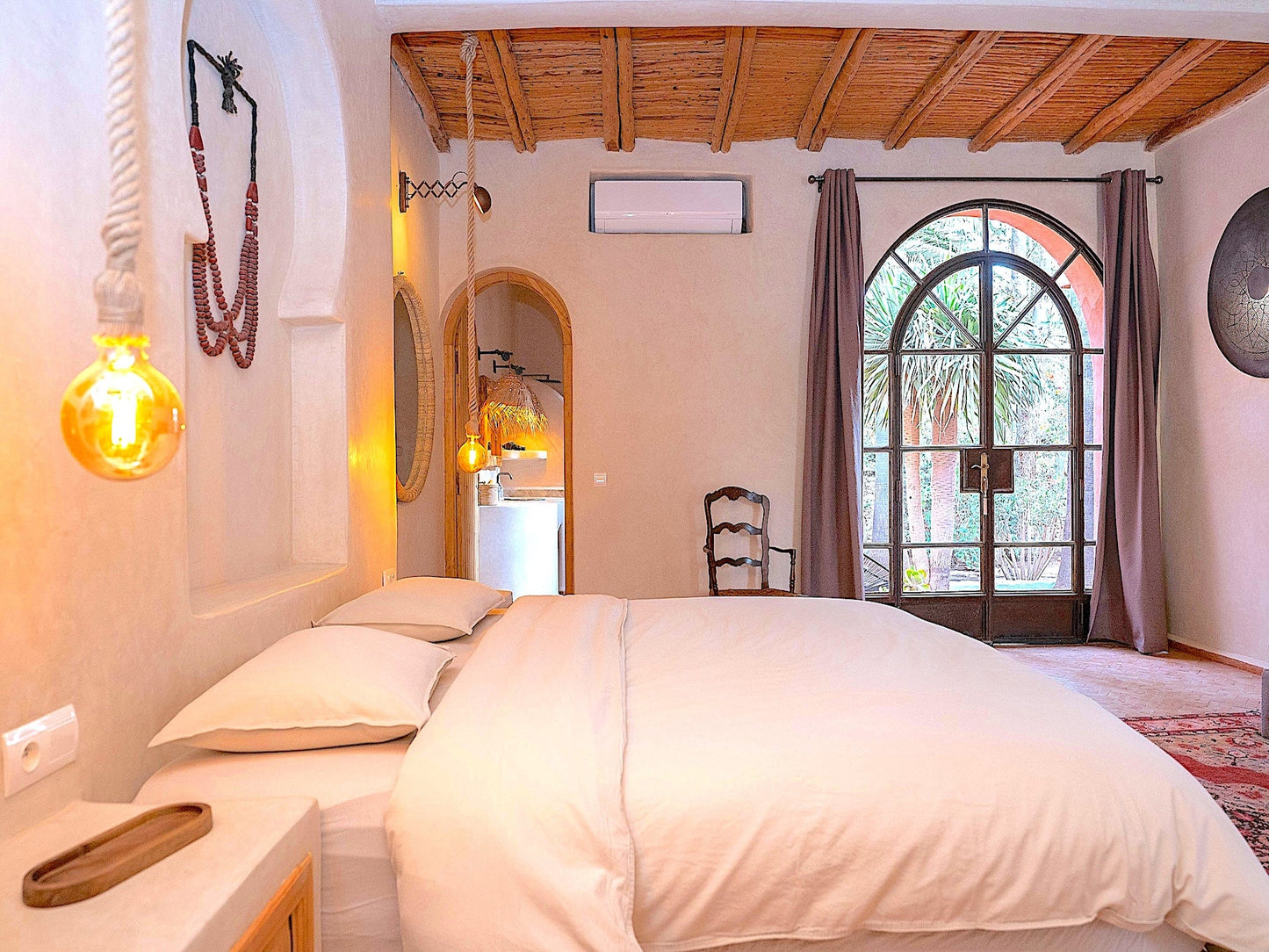 Palais Amon - The French Concierge