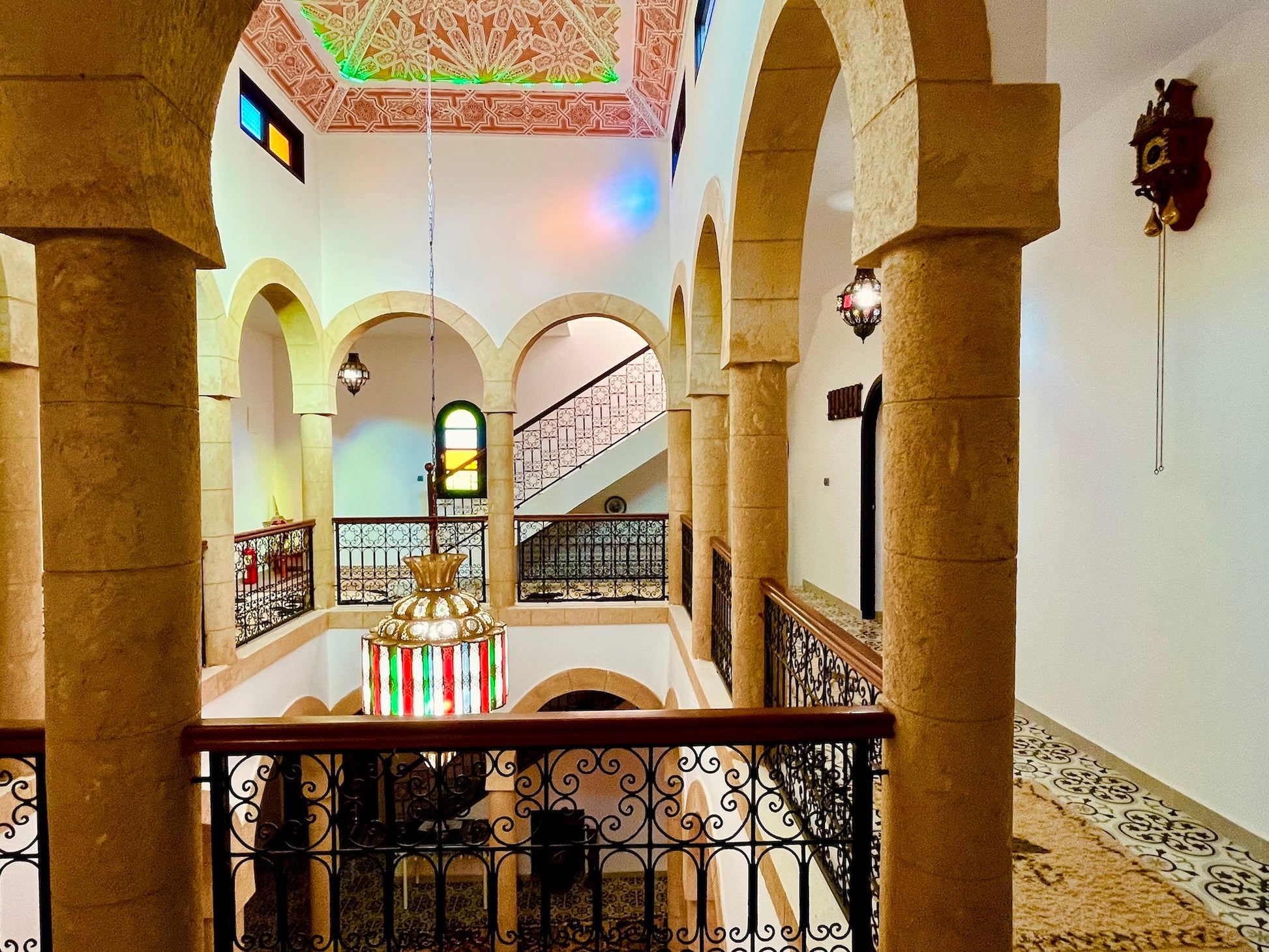 Palais Aya - The French Concierge