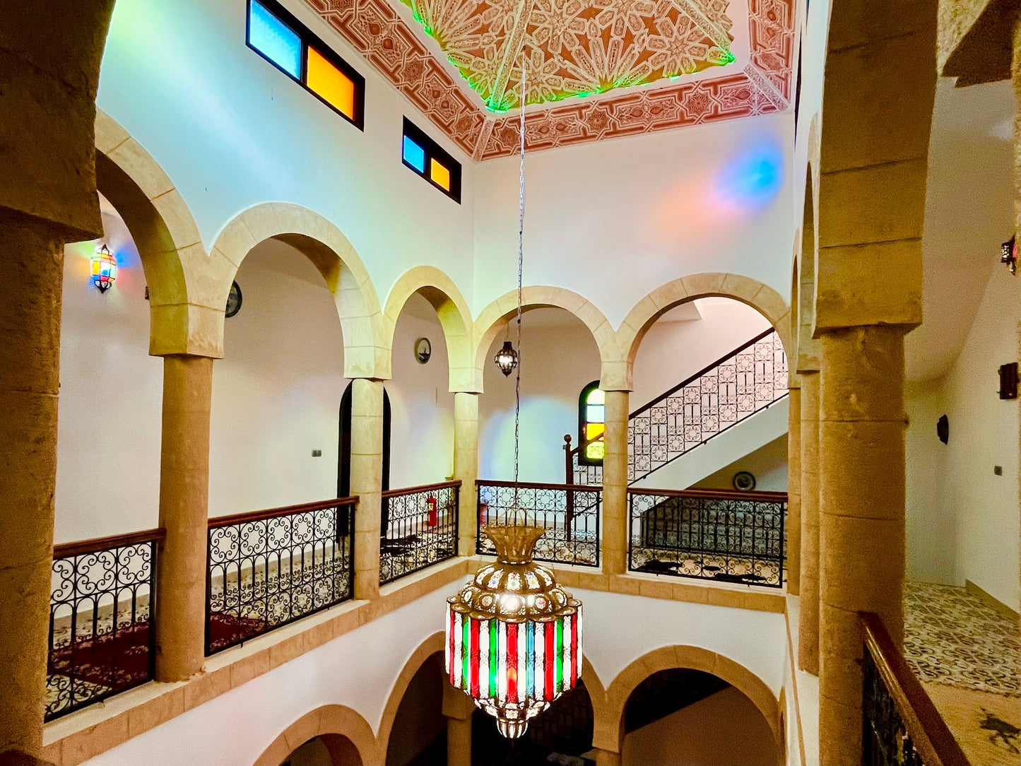 Palais Aya - The French Concierge