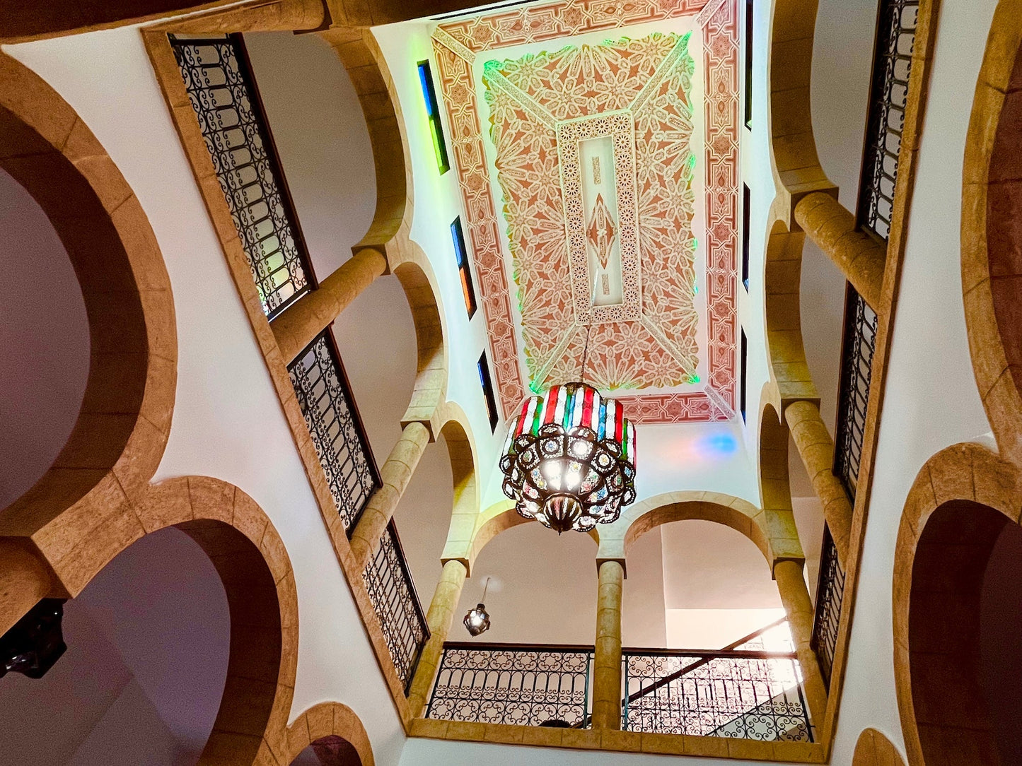 Palais Aya - The French Concierge