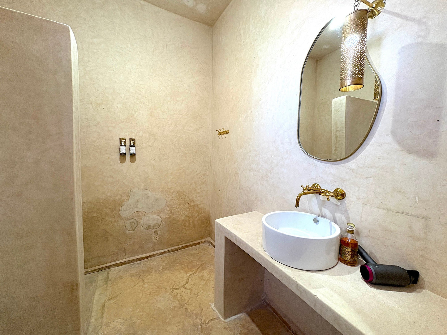 Palais Bohemia - The French Concierge