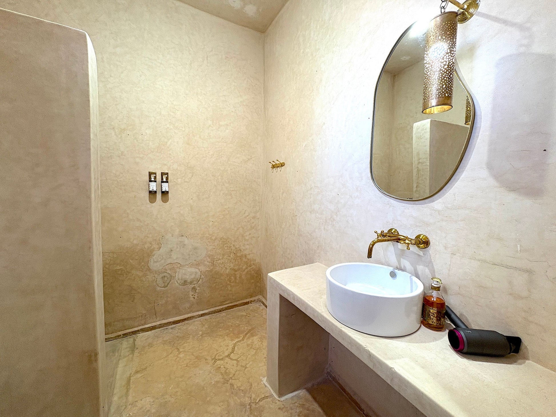 Palais Bohemia - The French Concierge