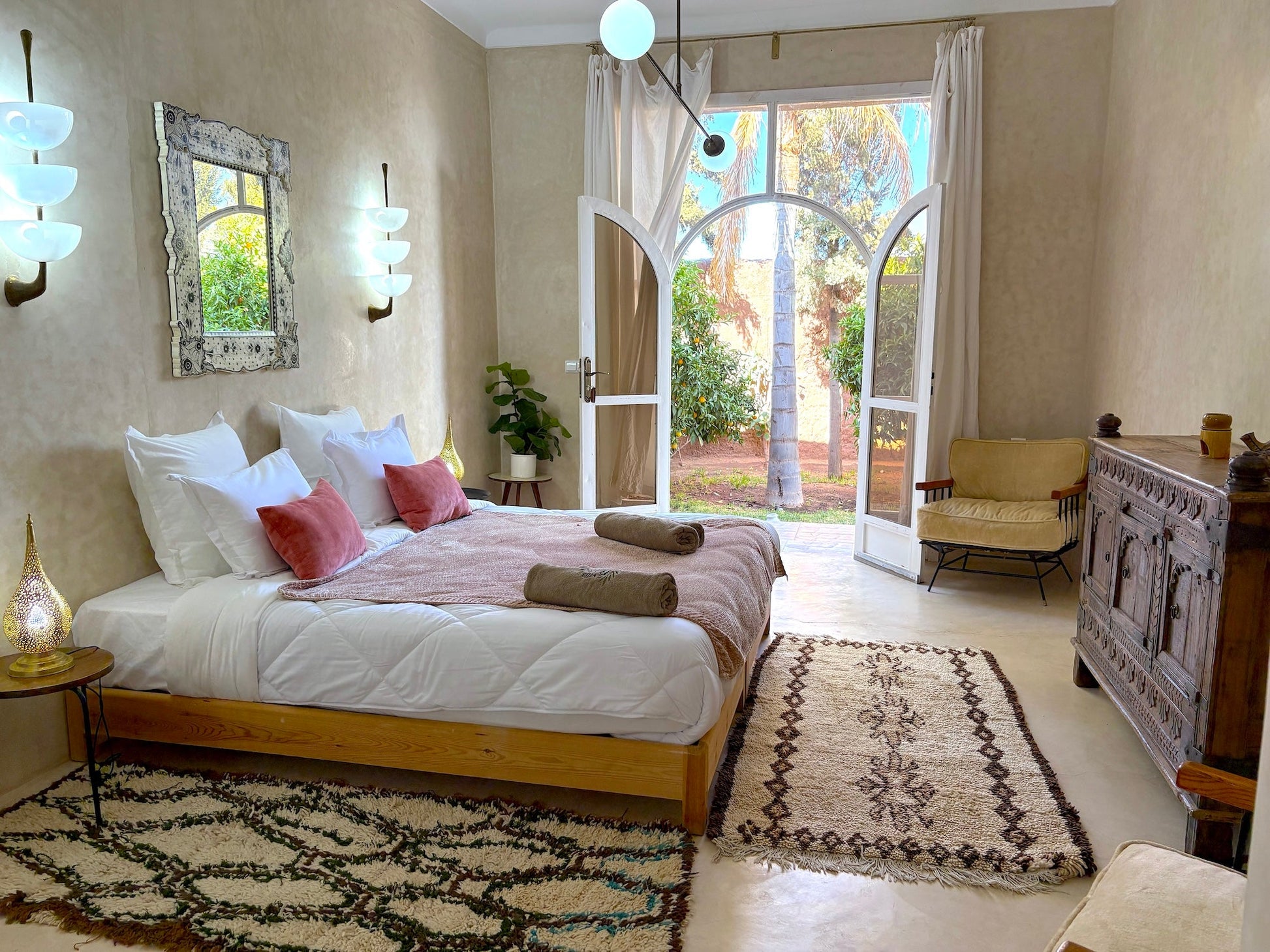 Palais Bohemia - The French Concierge