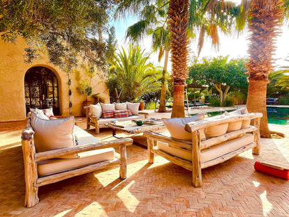 Palais Bouchka - The French Concierge
