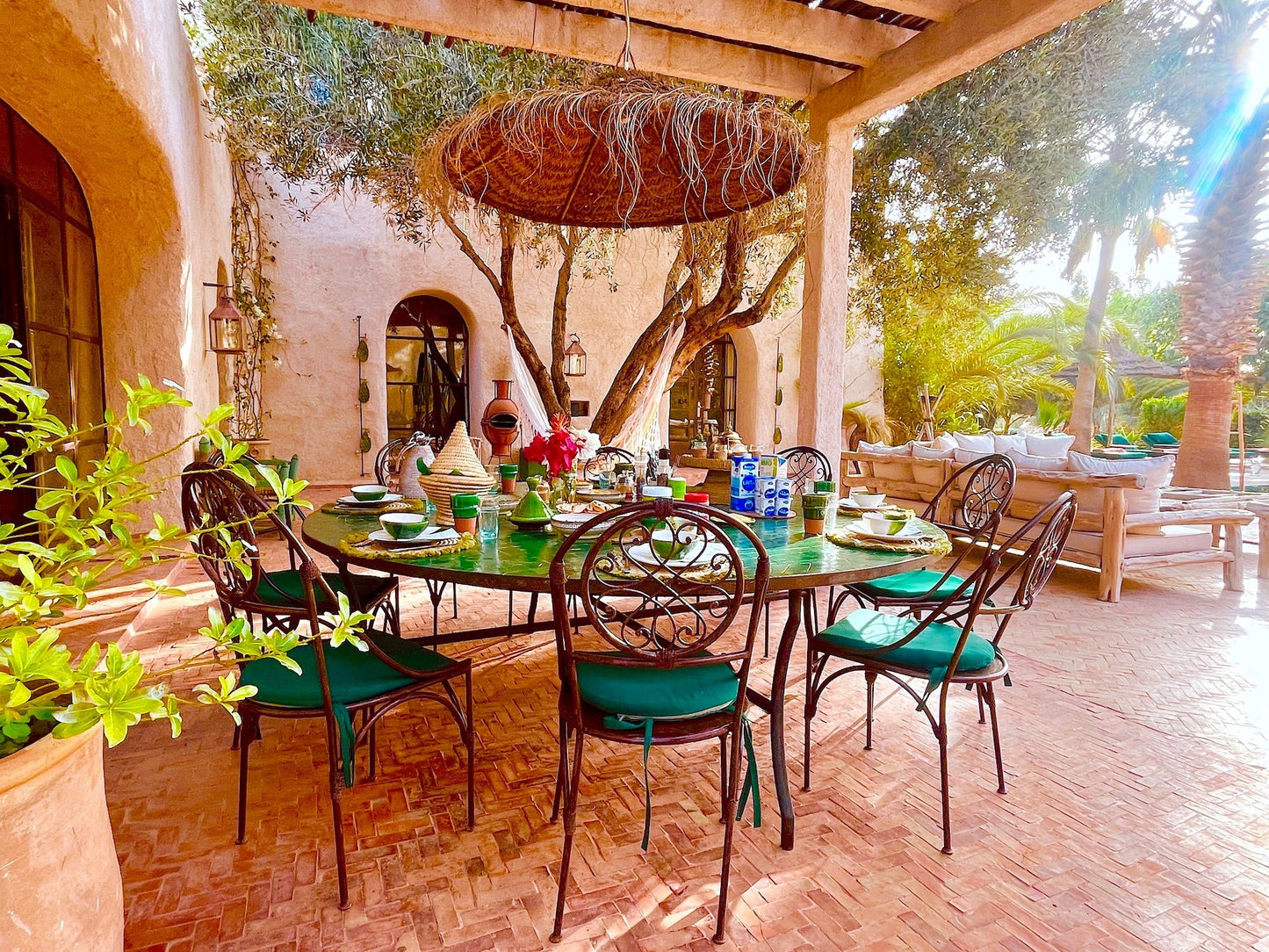 Palais Bouchka - The French Concierge