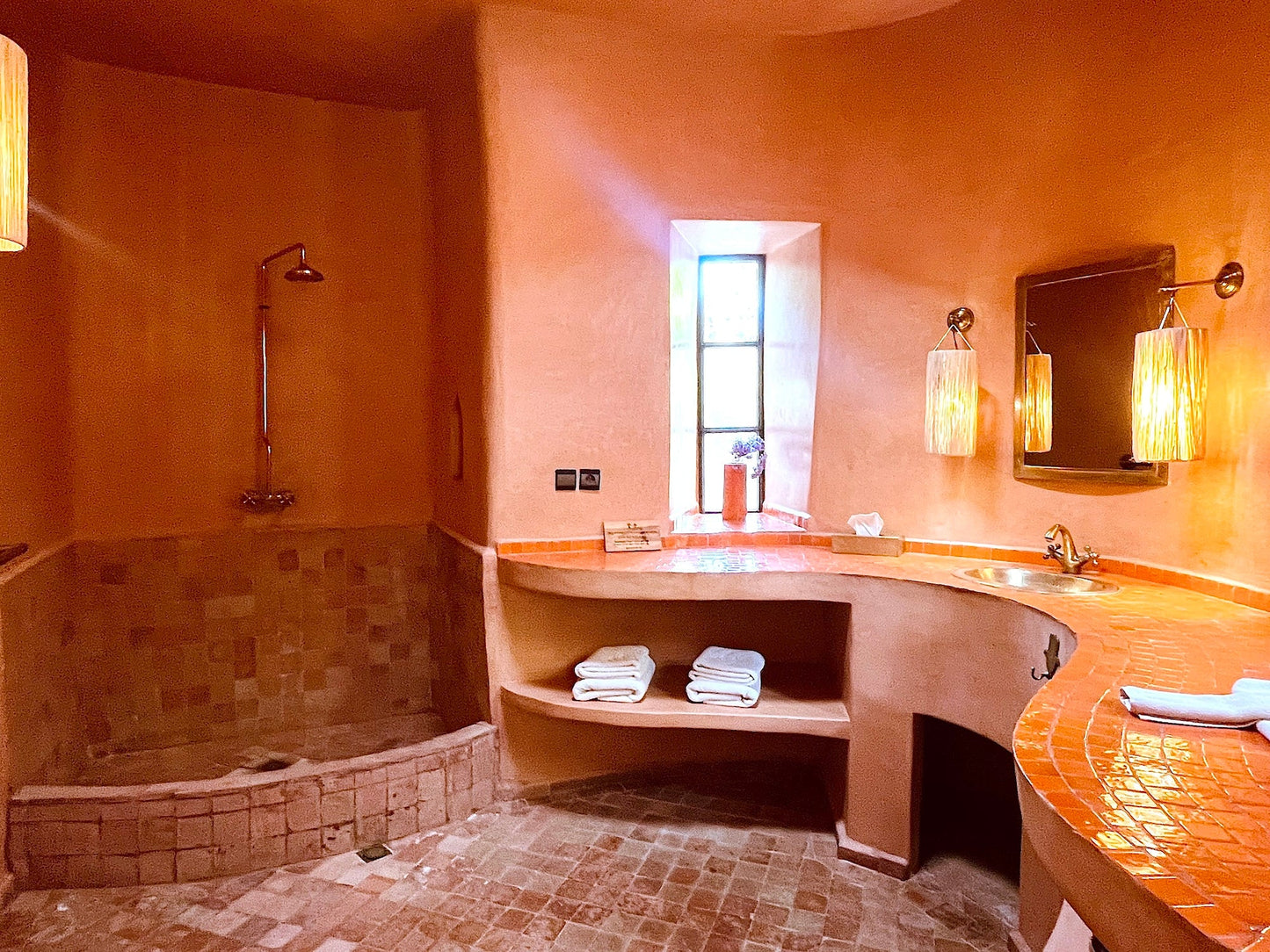 Palais Bouchka - The French Concierge