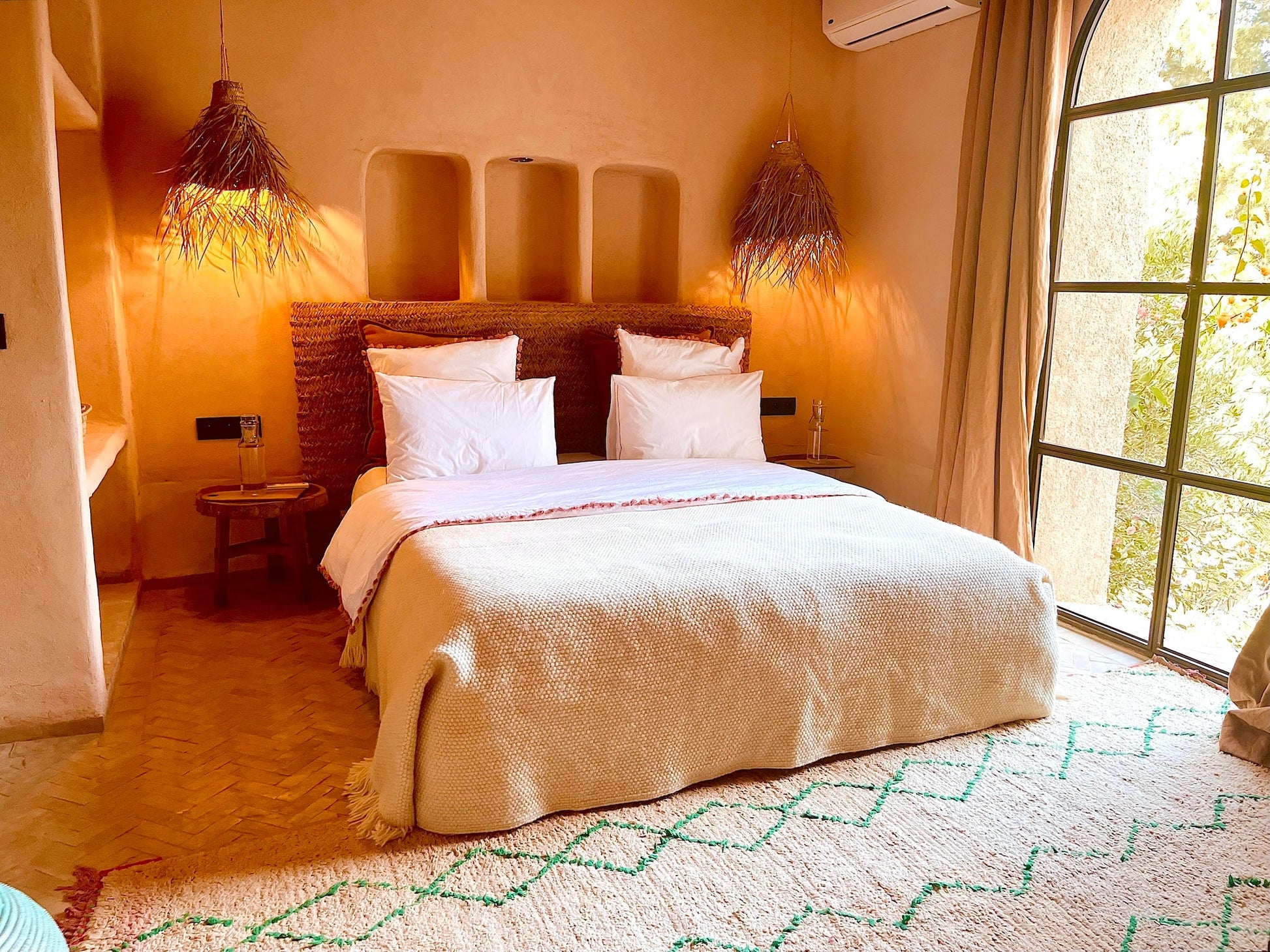 Palais Bouchka - The French Concierge