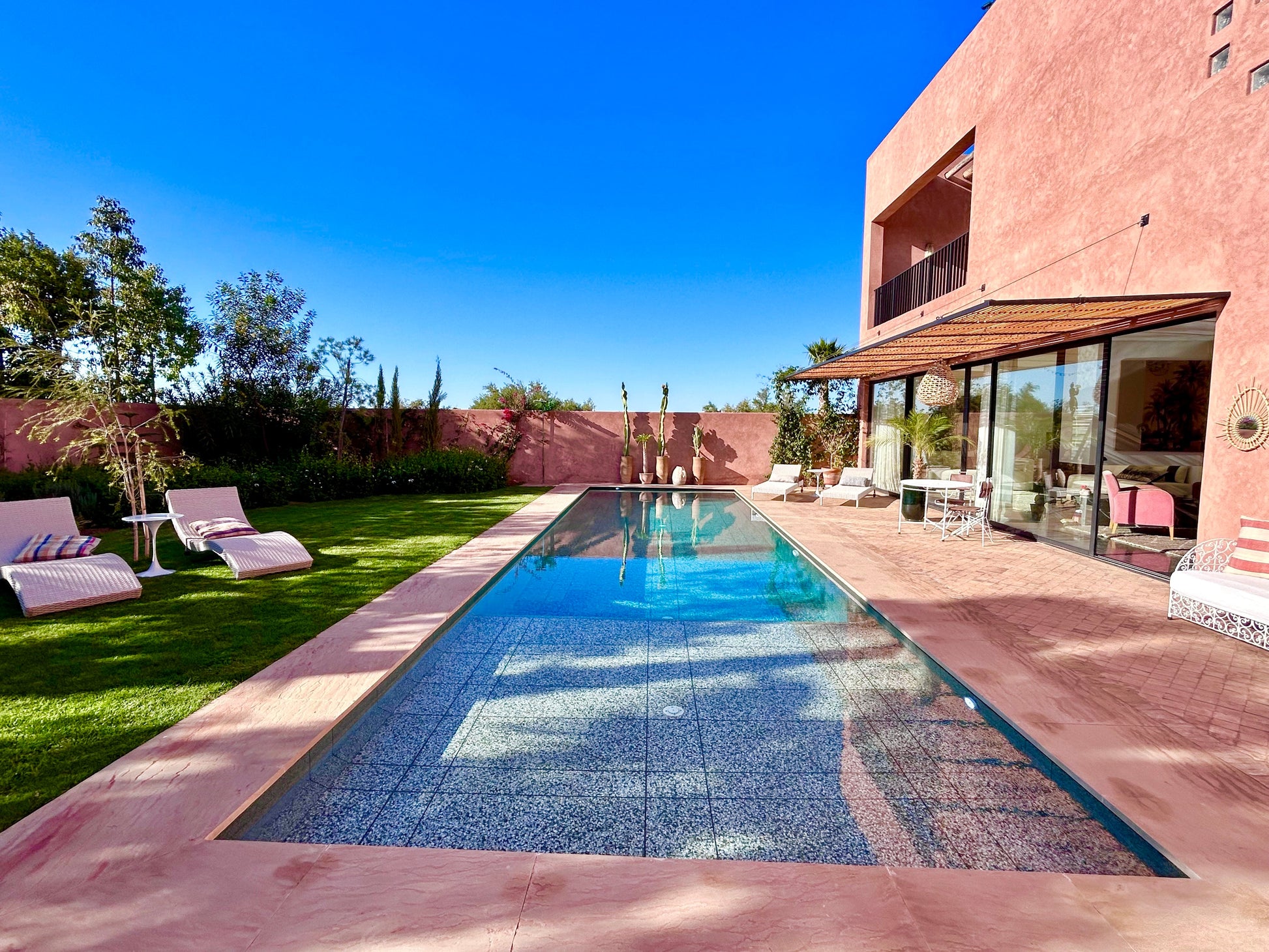 Palais Celeste - The French Concierge