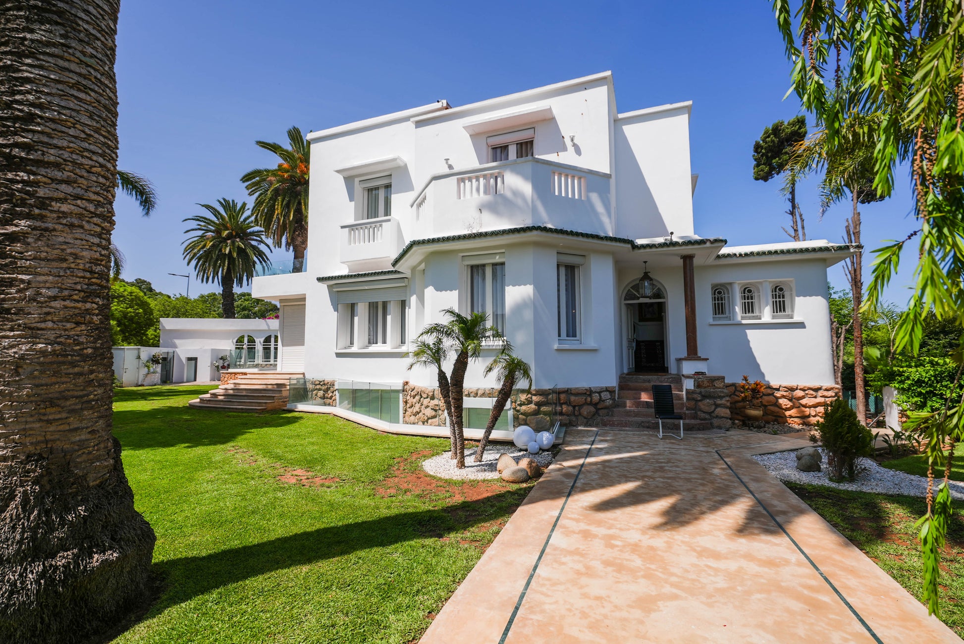 Palais Elya - The French Concierge