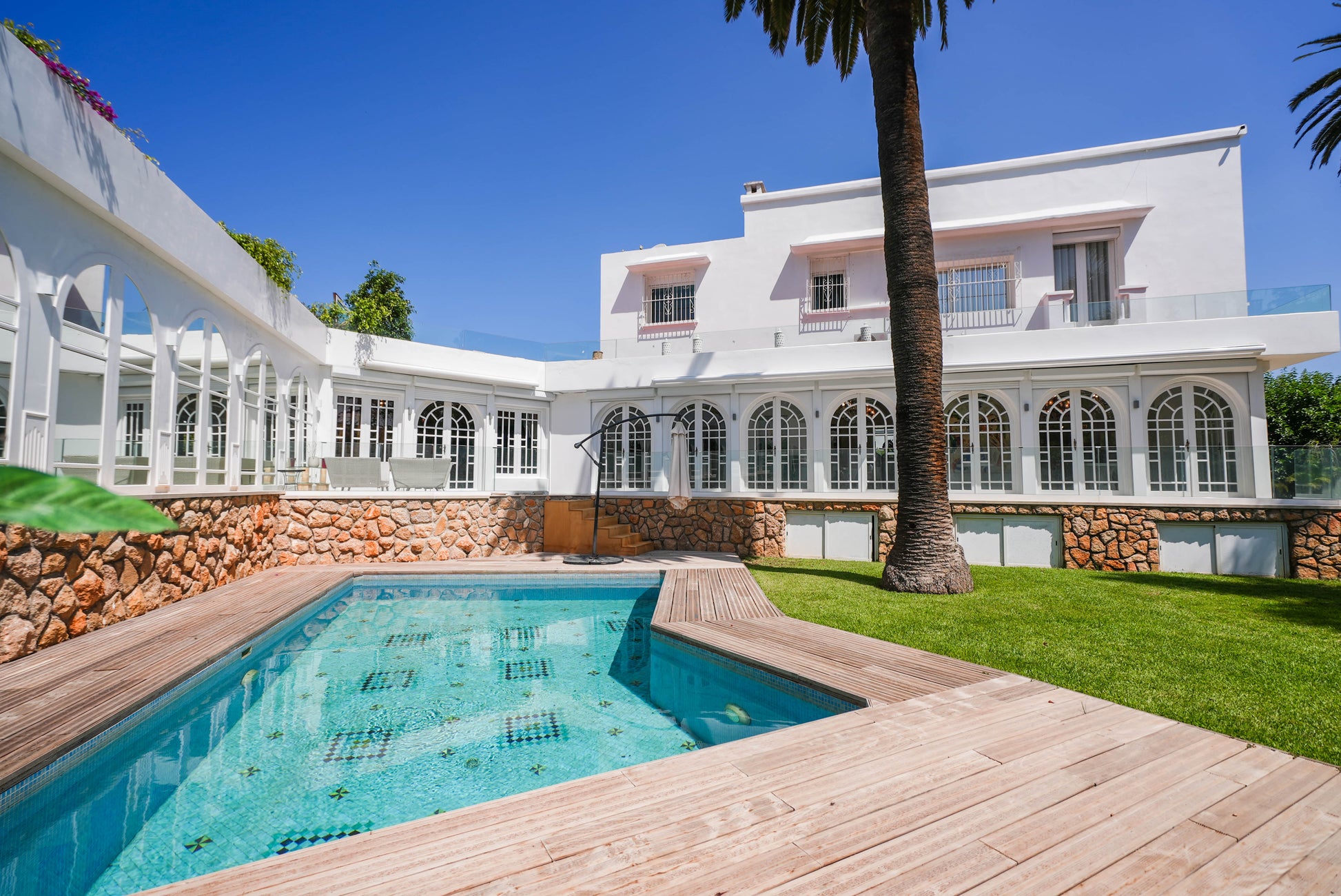 Palais Elya - The French Concierge