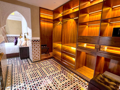 Palais Mars - The French Concierge