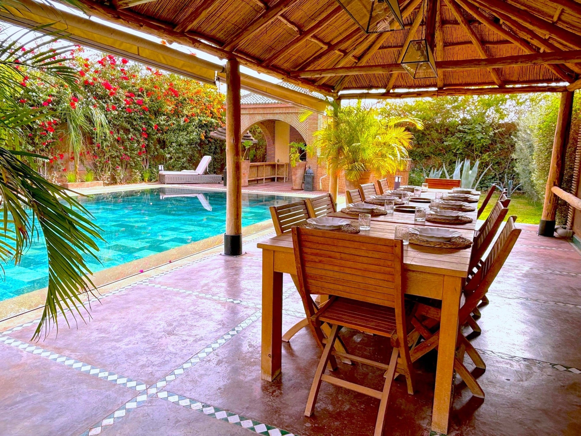 Palais Mars - The French Concierge