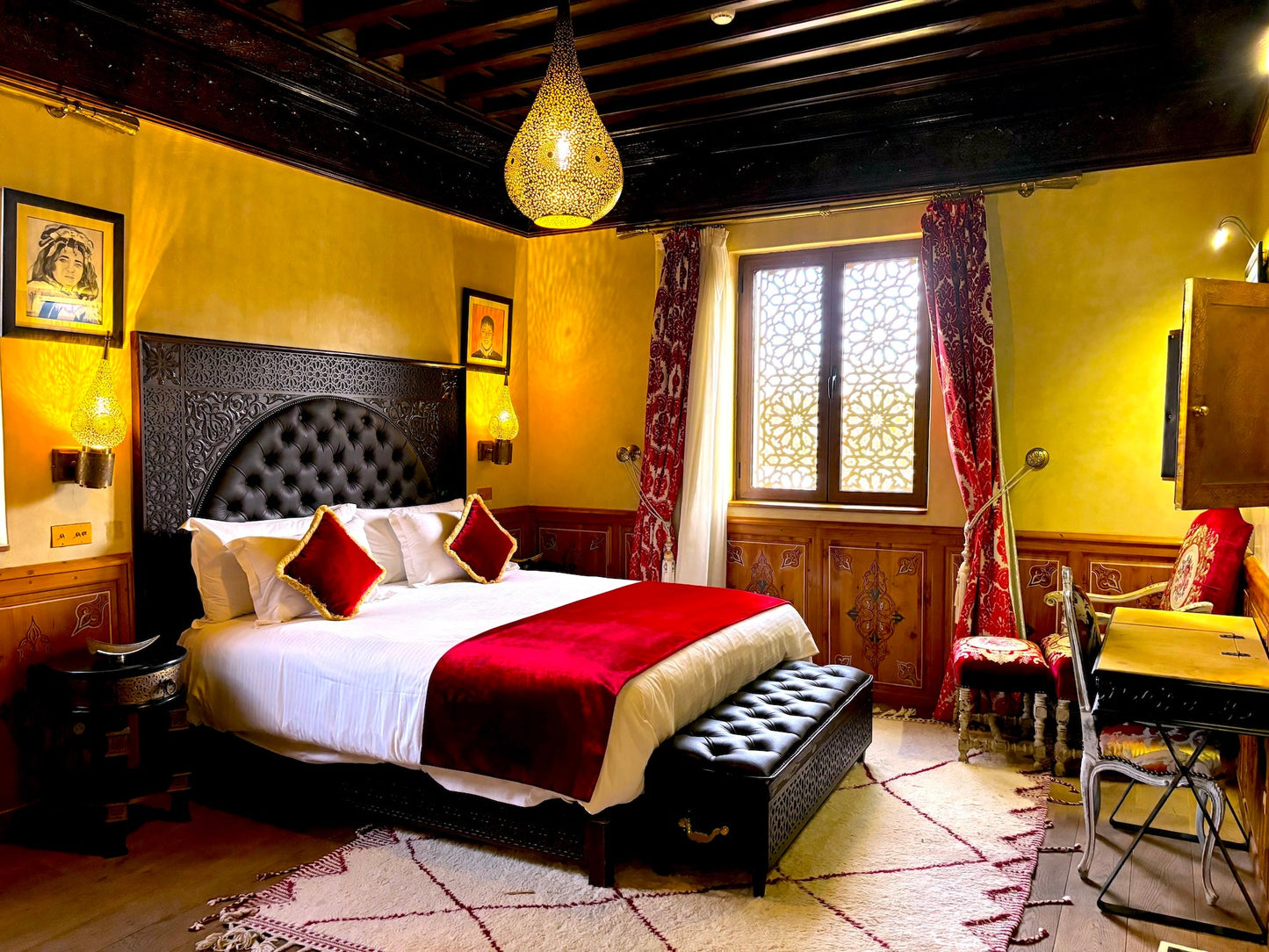 Palais Mars - The French Concierge