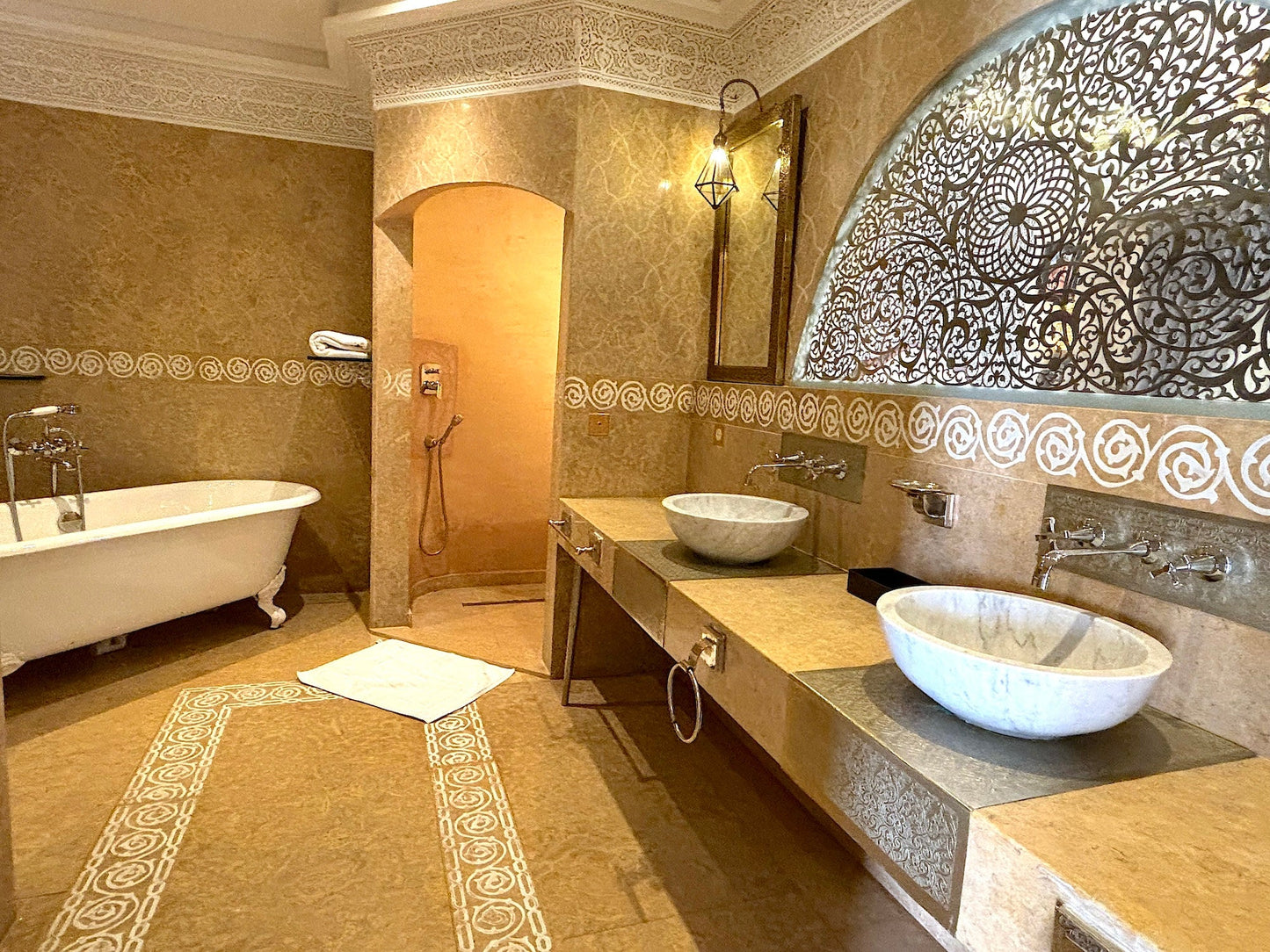 Palais Mars - The French Concierge