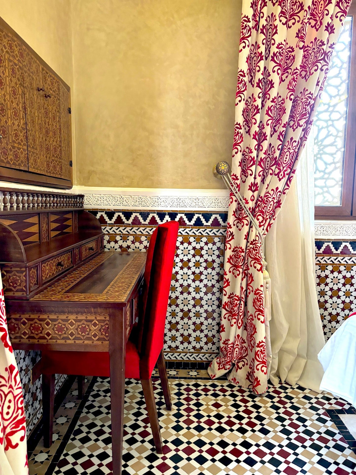Palais Mars - The French Concierge